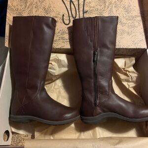 Sole stylish Brown Knee Boots